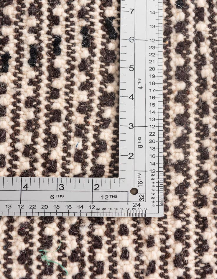 Detail image of  6' 6 x 9' 6  Hand Knotted Moroccan Wool Rug