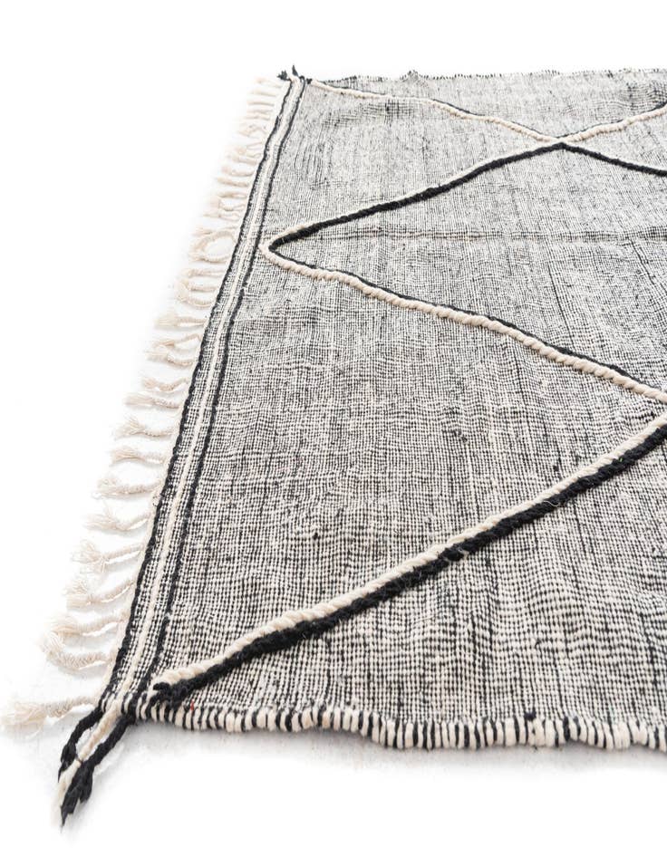 Detail image of  6' 6 x 9' 9  Hand Knotted Moroccan Wool Rug