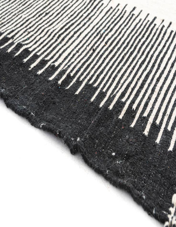 Detail image of  7' 4 x 11' 3  Hand Knotted Moroccan Wool Rug