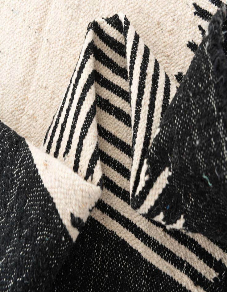 Detail image of  7' x 10' 5  Hand Knotted Moroccan Wool Rug