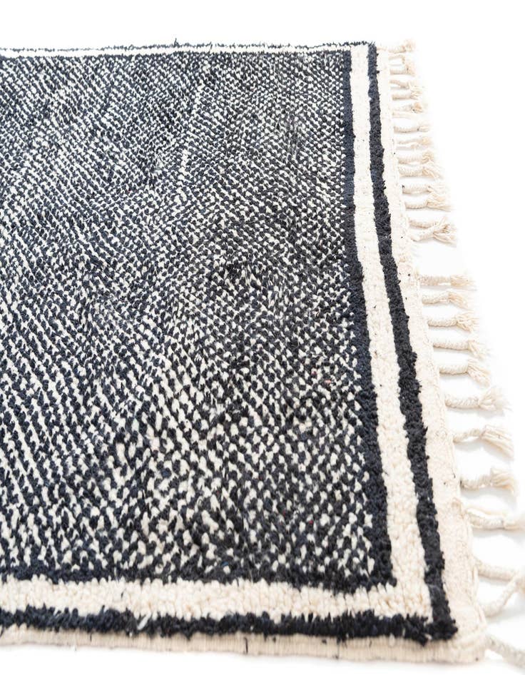 Detail image of  5' x 8' 9  Hand Knotted Moroccan Wool Rug