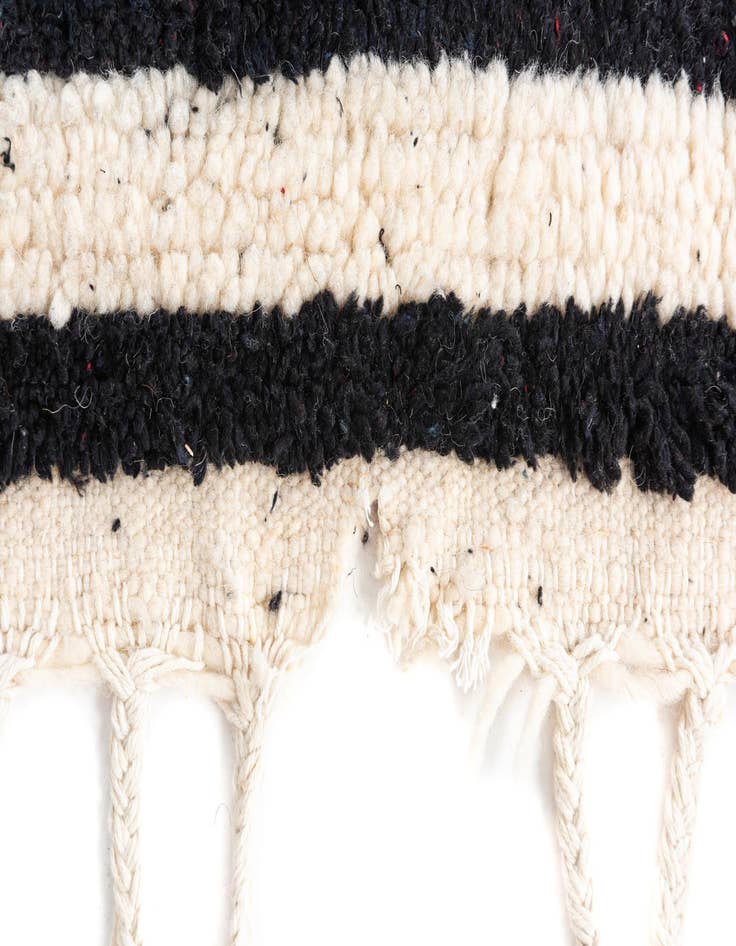 Detail image of  5' x 8' 9  Hand Knotted Moroccan Wool Rug