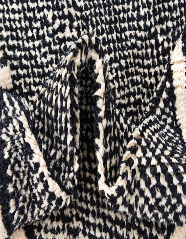 Detail image of  5' x 8' 9  Hand Knotted Moroccan Wool Rug