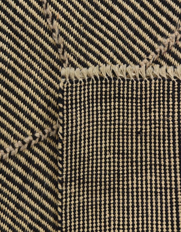 Detail image of  5' 6 x 7' 6  Hand Knotted Moroccan Wool Rug