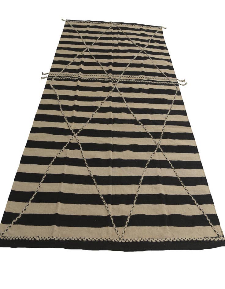 Detail image of  6' 8 x 9' 8  Hand Knotted Moroccan Wool Rug