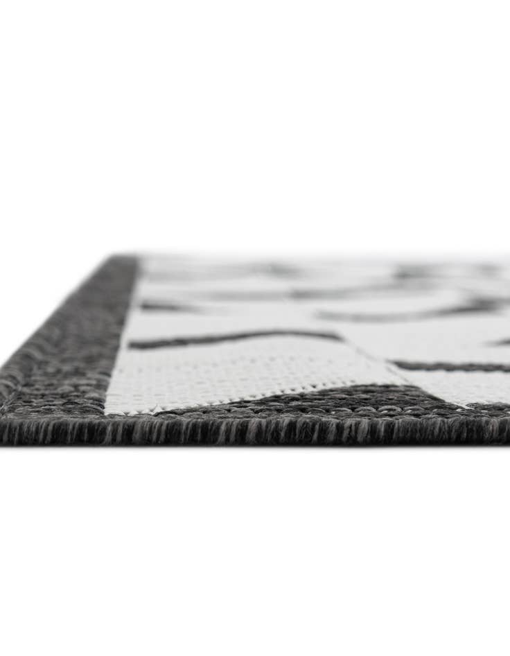 Detail image of  4' x 6'  Washable Modern Indoor / Outdoor Rug