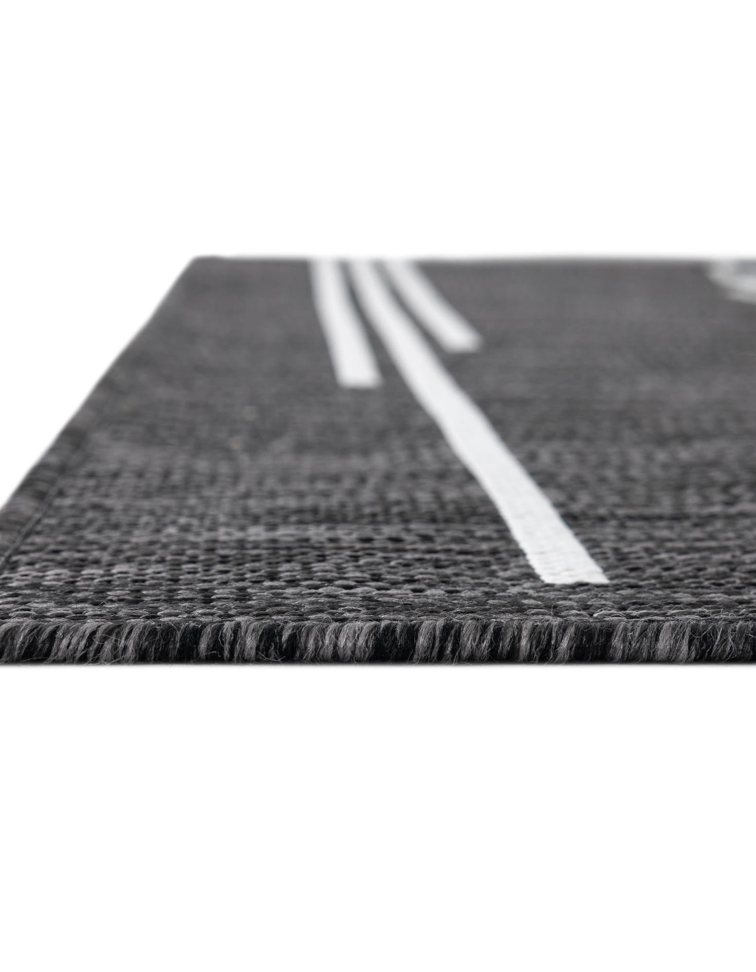 Black and White 9' x 12' Modern Indoor / Outdoor Rug | Rugs.com