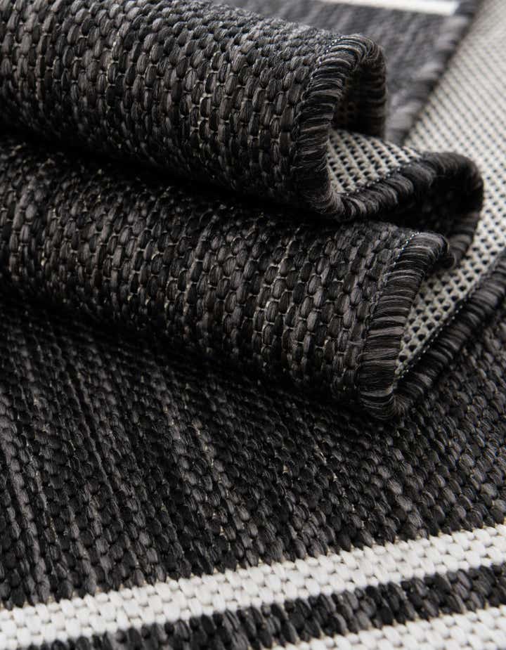 Black and White 9' x 12' Modern Indoor / Outdoor Rug | Rugs.com