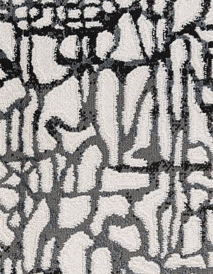 Detail image of  5' 2 x 7' 4 Savannah Rug