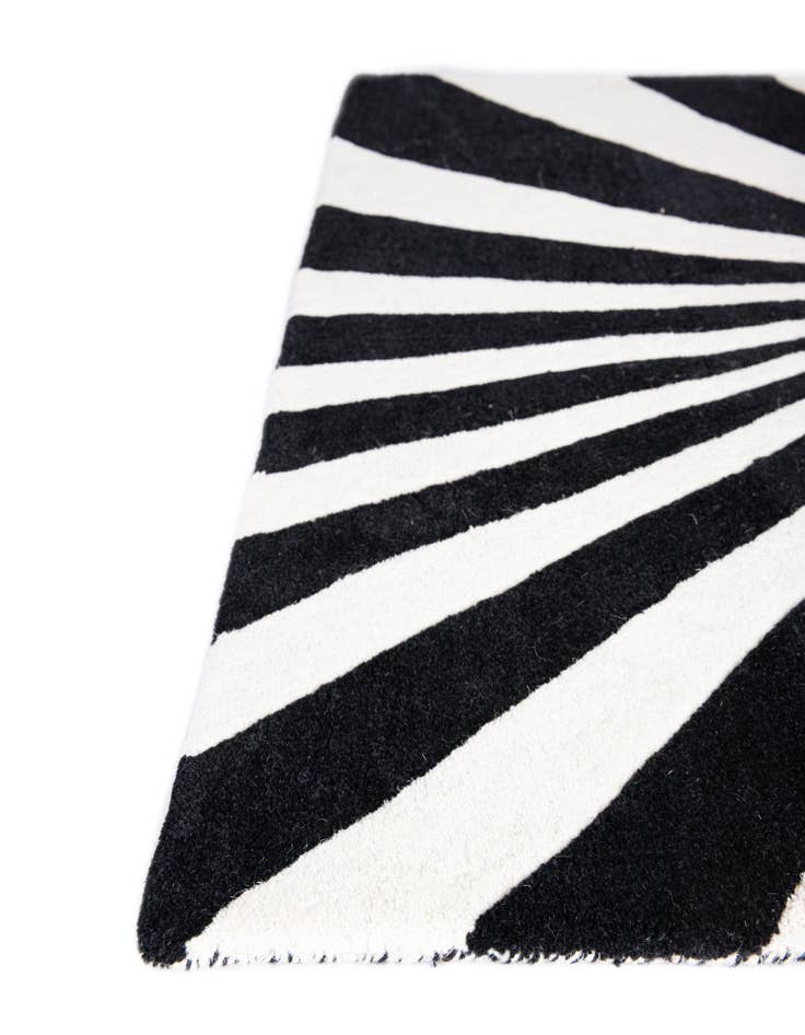 Detail image of  4' 1 x 6' 1 Vortex Wool Rug