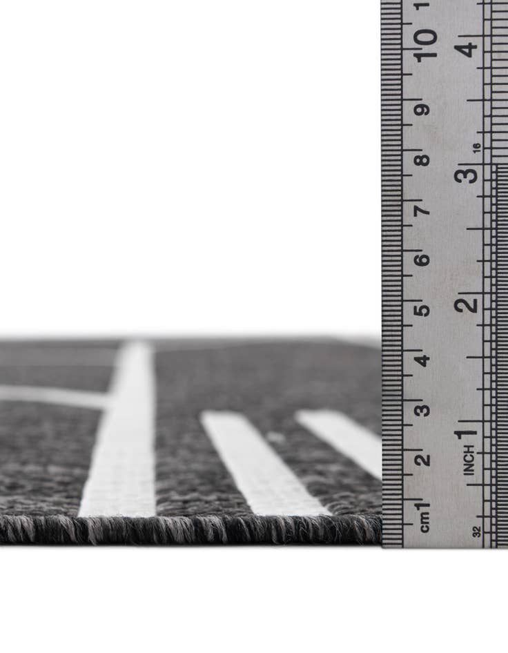 Detail image of  10' x 10'  Washable Modern Indoor / Outdoor Round Rug