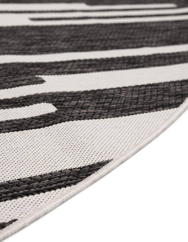 Detail image of  4' x 4'  Washable Modern Indoor / Outdoor Round Rug