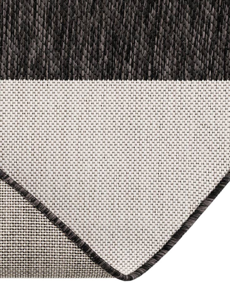 Detail image of  13' x 13'  Washable Modern Indoor / Outdoor Round Rug