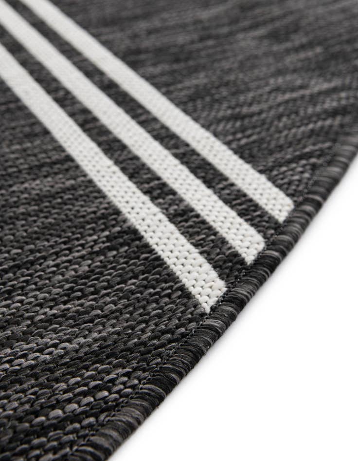 Detail image of  6' x 6'  Washable Modern Indoor / Outdoor Round Rug