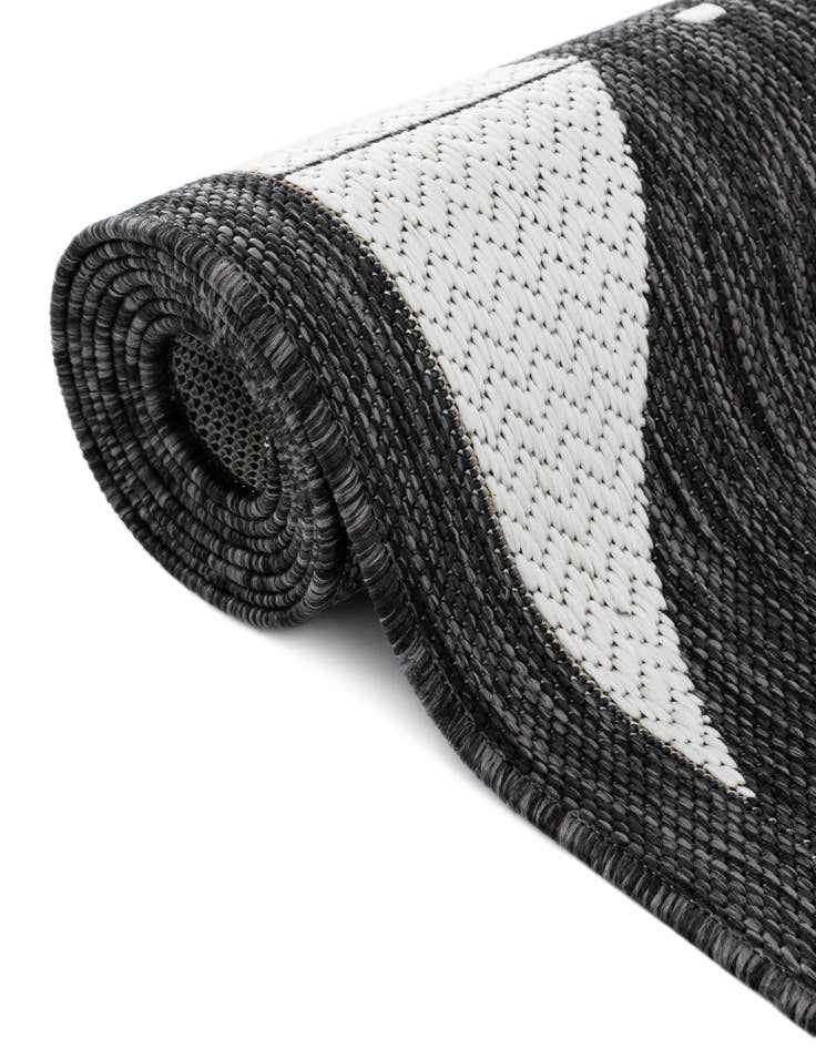 Detail image of  13' x 13'  Washable Modern Indoor / Outdoor Round Rug