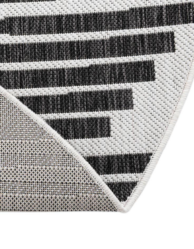 Detail image of  13' x 13'  Washable Modern Indoor / Outdoor Round Rug