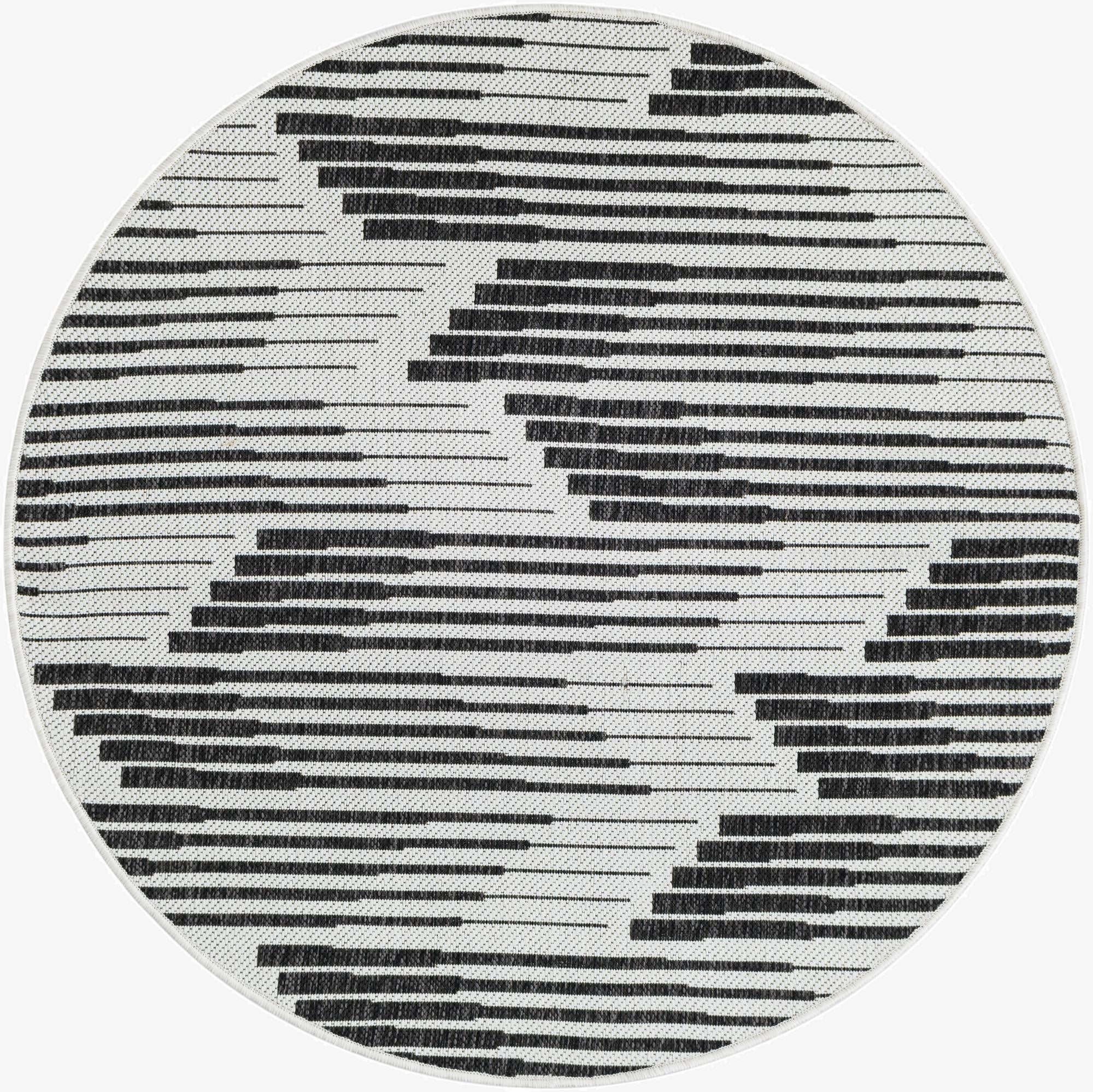  4' 1 x 4' 1  Washable Modern Indoor / Outdoor Round Rug