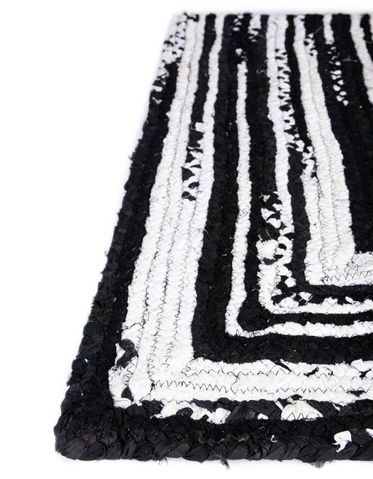 Detail image of  2' 7 x 6' 1  Hand Braided Chindi Runner Rug
