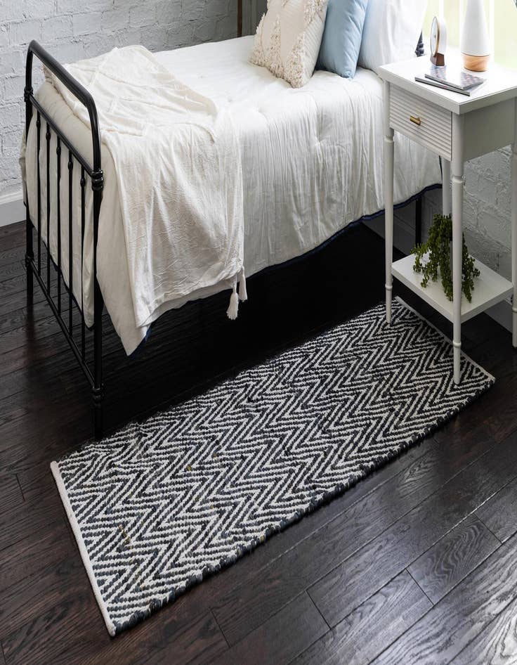 Detail image of  2' 7 x 10'  Hand Woven Chindi Chevron Runner Rug