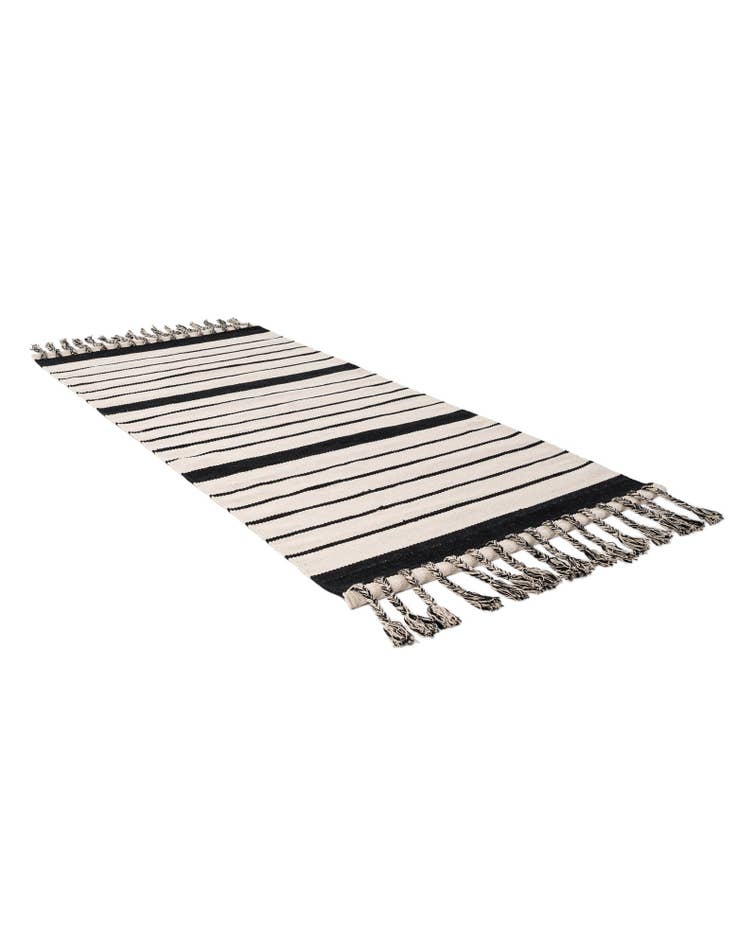 Detail image of  3' 1 x 6' 7  Hand Woven Chindi Cotton Runner Rug