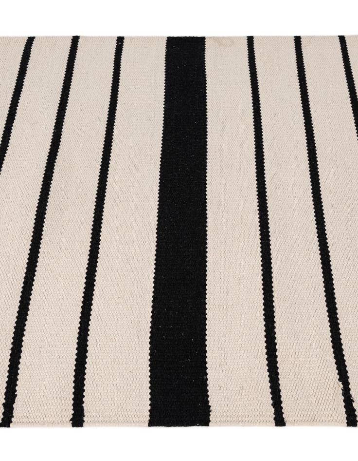Detail image of  3' 1 x 6' 7  Hand Woven Chindi Cotton Runner Rug