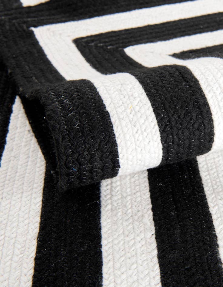 Detail image of  2' x 6' 1  Hand Woven Eco Verse   Washable Indoor / Outdoor Runner Rug