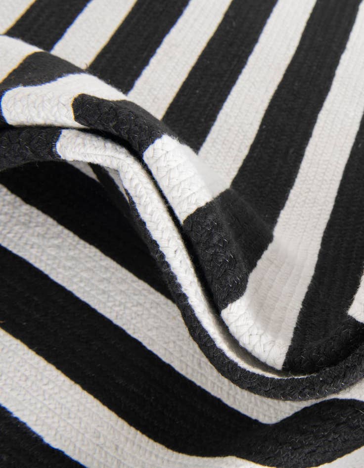 Detail image of  2' x 6' 1  Hand Woven Eco Verse   Washable Indoor / Outdoor Runner Rug