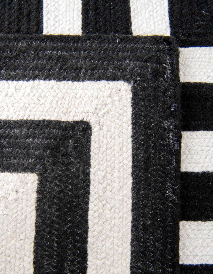 Detail image of  2' x 6' 1  Hand Woven Eco Verse   Washable Indoor / Outdoor Runner Rug