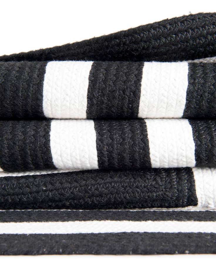 Detail image of  2' x 6' 1  Hand Woven Eco Verse   Washable Indoor / Outdoor Runner Rug