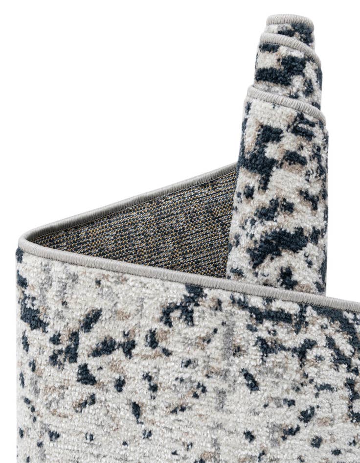 Detail image of  2' x 4' Kamala Washable Runner Rug