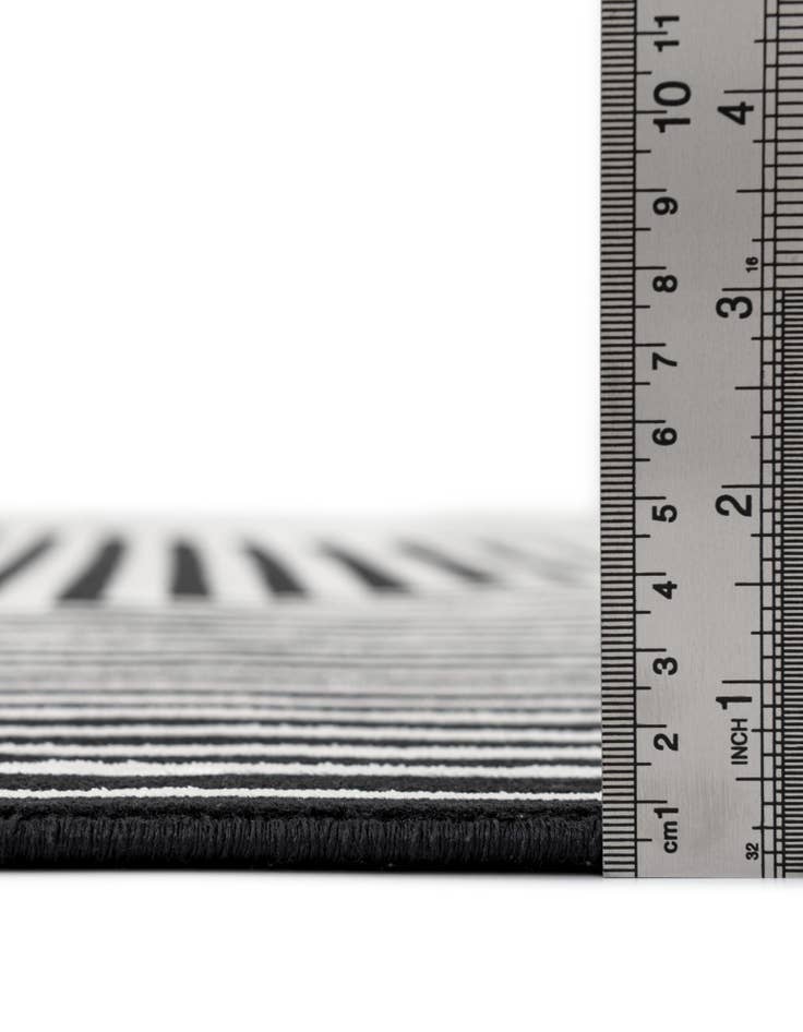 Detail image of  2' x 6' 1 Milano Runner Rug