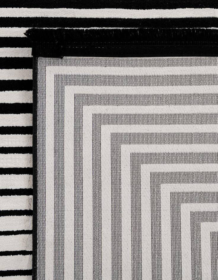 Detail image of  2' x 6' 1 Milano Runner Rug