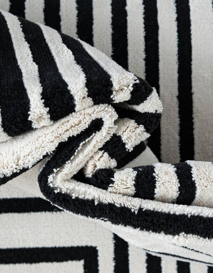 Detail image of  2' x 8' Milano Runner Rug