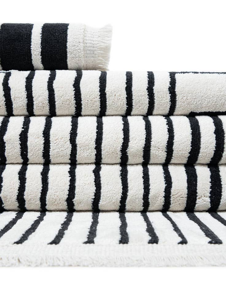 Detail image of  2' x 8' Milano Runner Rug