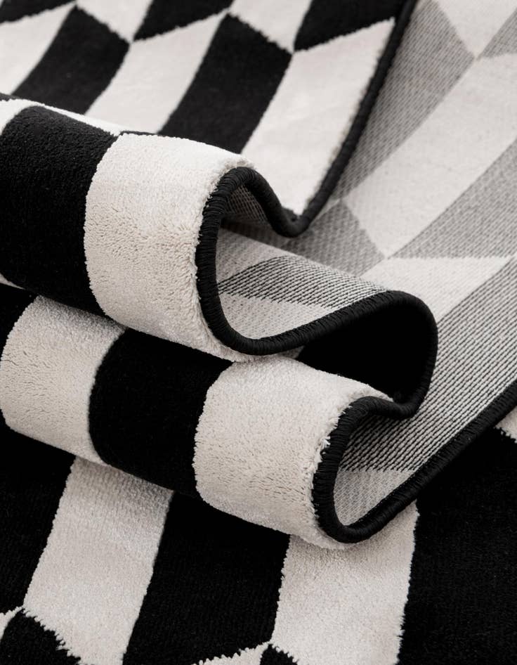 Detail image of  2' x 6' 1 Milano Runner Rug