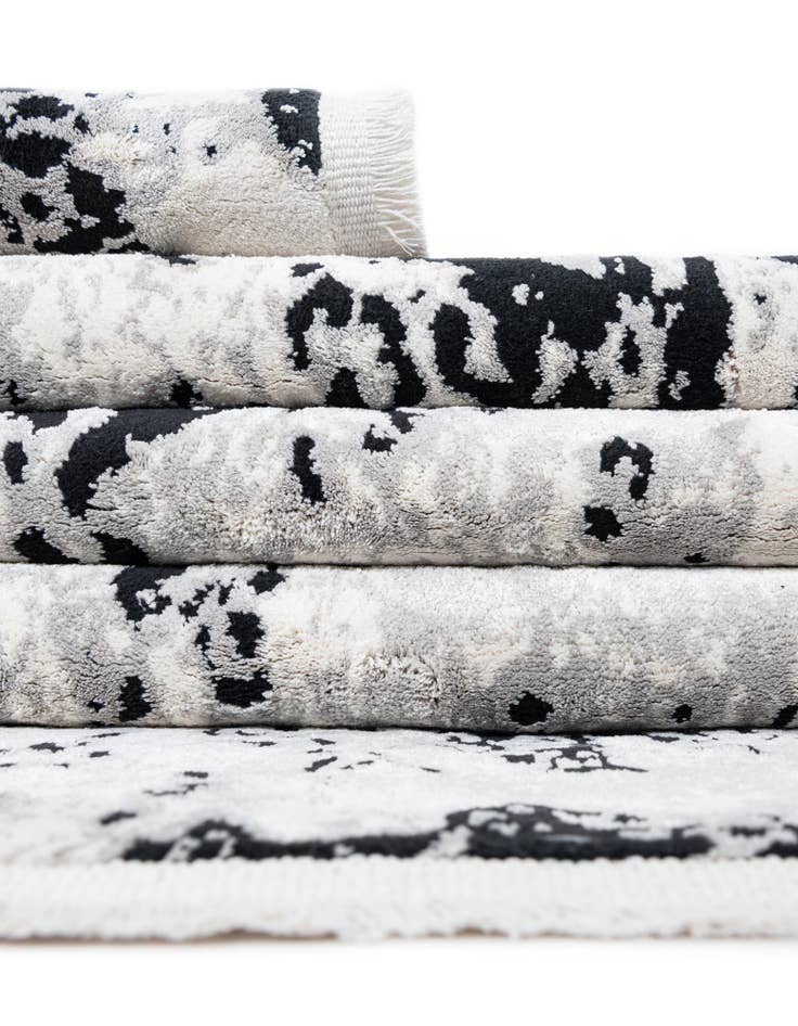 Detail image of  2' x 8' Milano Runner Rug