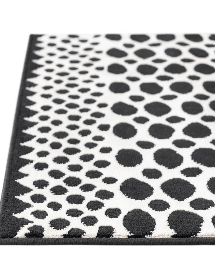 Detail image of  2' 3 x 6' Milano Runner Rug