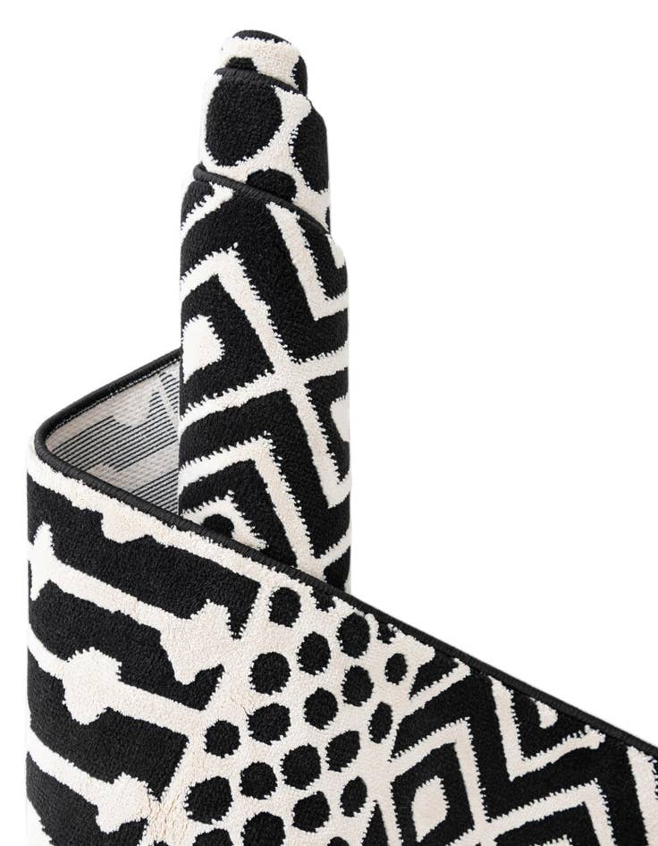 Detail image of  2' 3 x 6' Milano Runner Rug