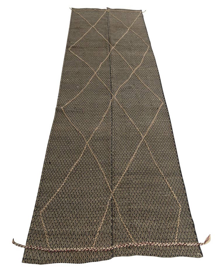 Detail image of  5' 6 x 11' 9  Hand Knotted Moroccan Wool Runner Rug