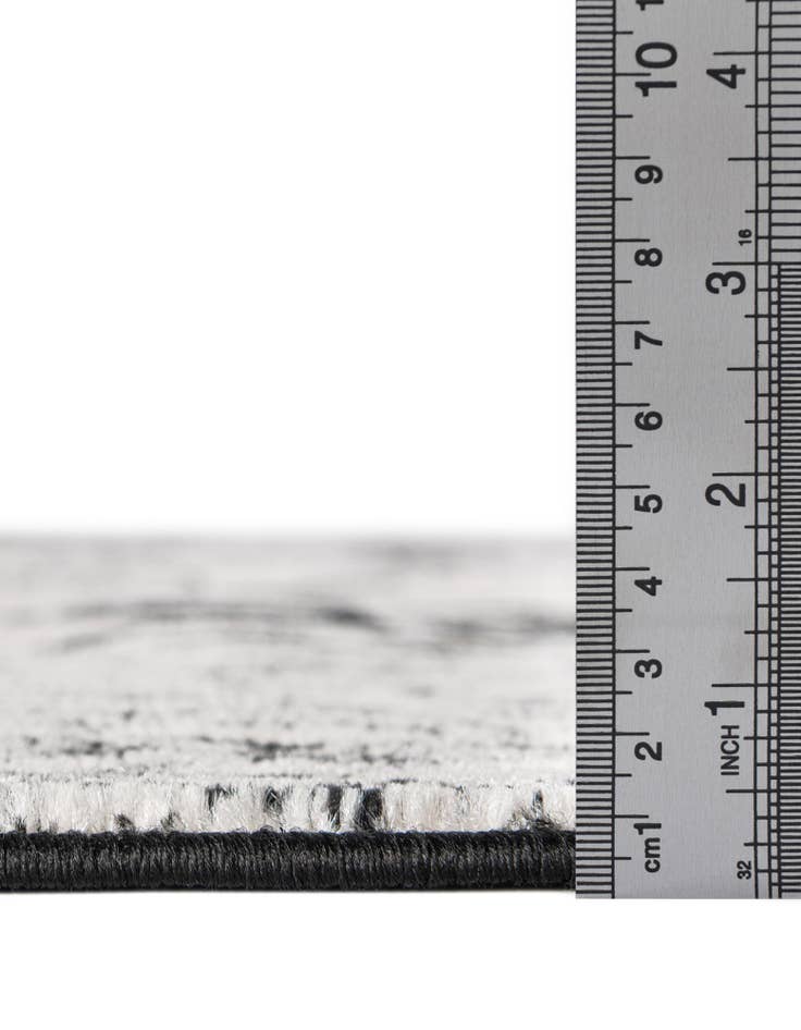 Detail image of  2' x 6' Oregon Runner Rug