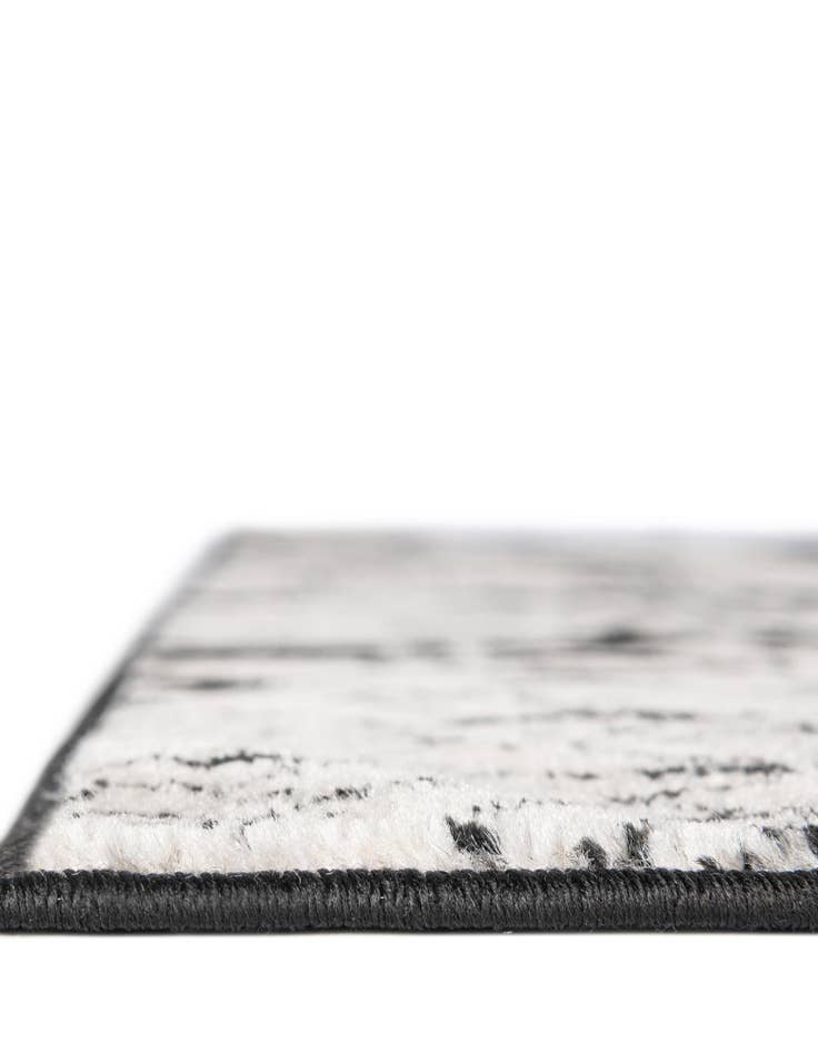 Detail image of  2' x 6' Oregon Runner Rug