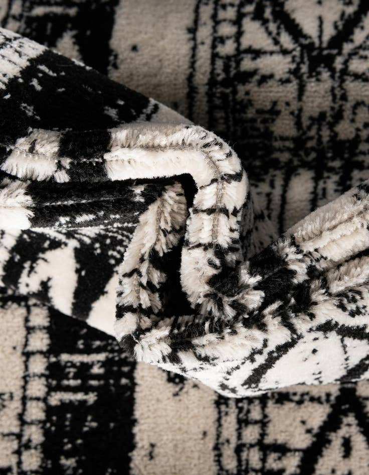 Detail image of  2' x 6' Oregon Runner Rug