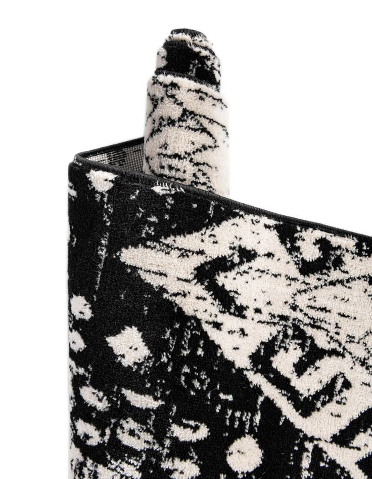 Detail image of  2' x 6' Oregon Runner Rug