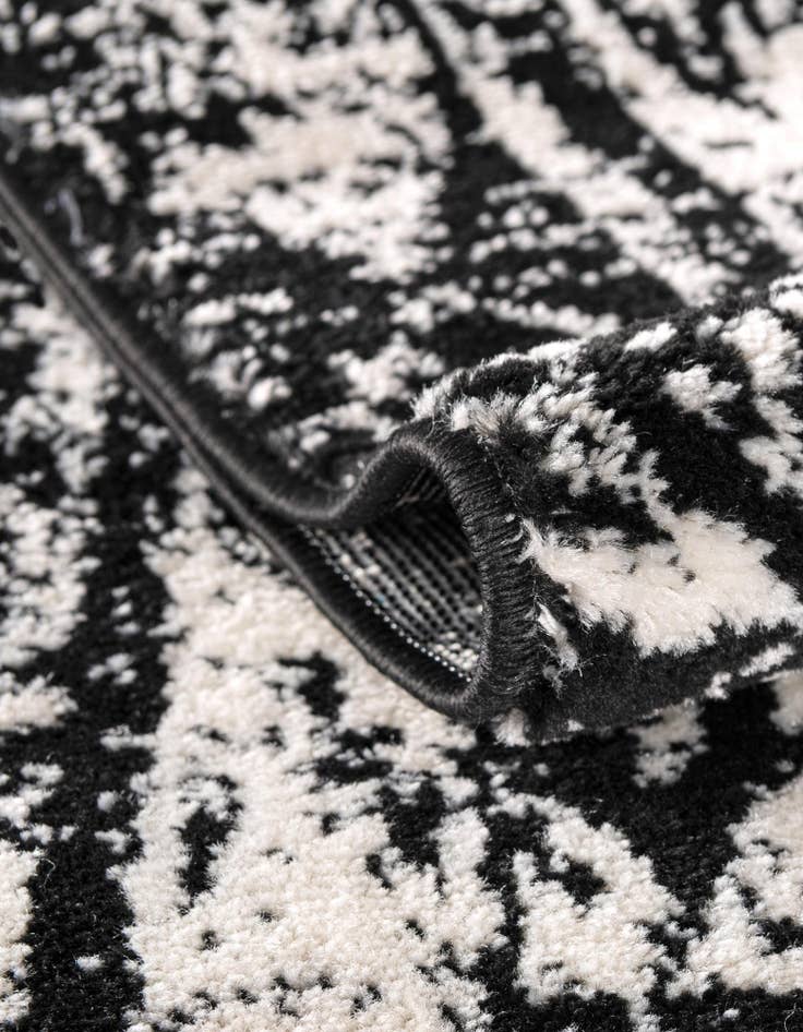 Detail image of  2' x 6' Oregon Runner Rug