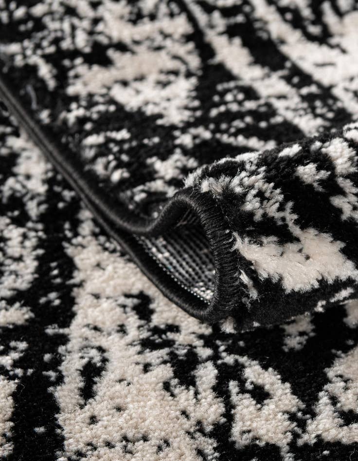 Detail image of  2' 2 x 12' Oregon Runner Rug