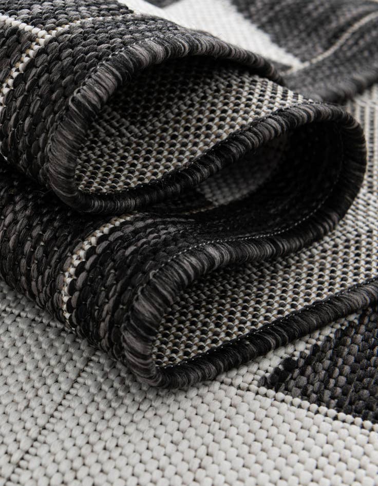 Detail image of  2' 7 x 12'  Washable Modern Indoor / Outdoor Runner Rug