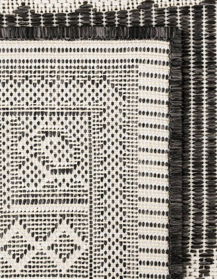Detail image of  2' x 5' 3  Washable Traditional Indoor / Outdoor Runner Rug