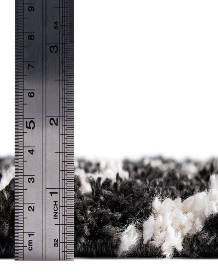 Detail image of  7' 10 x 7' 10 Athena Shag Square Rug