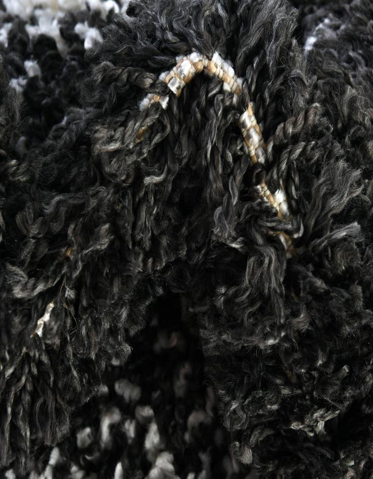 Detail image of  7' 10 x 7' 10 Athena Shag Square Rug