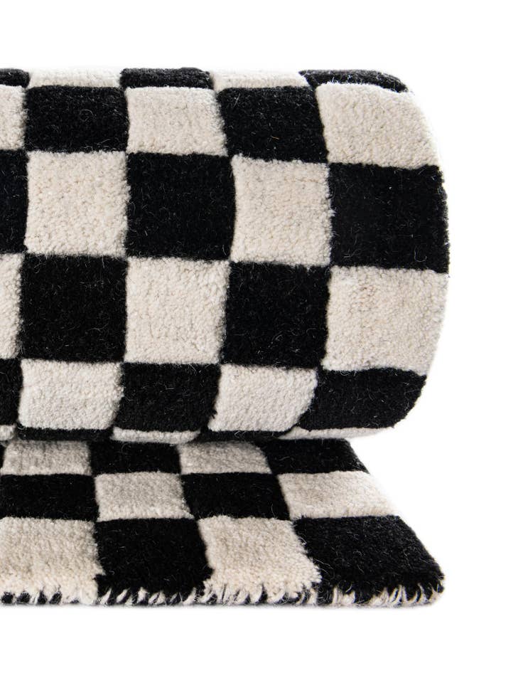 Detail image of  7' 10 x 7' 10 Hand Tufted Wool Square Rug